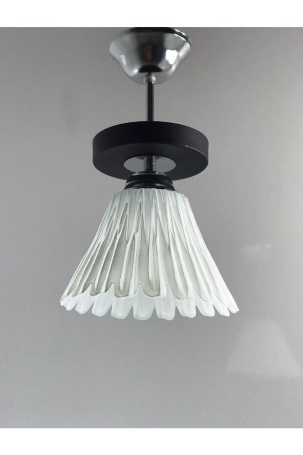 Siyah Tekli Beyaz Cam - 1