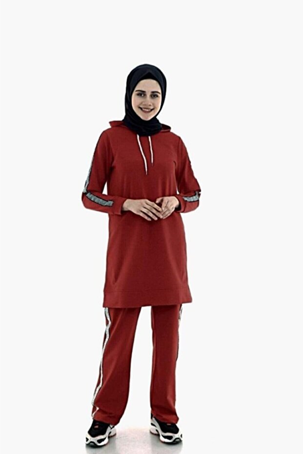 Plus Size Hooded Dark Red Hijab Tracksuit Set with Stripe on the Sleeve