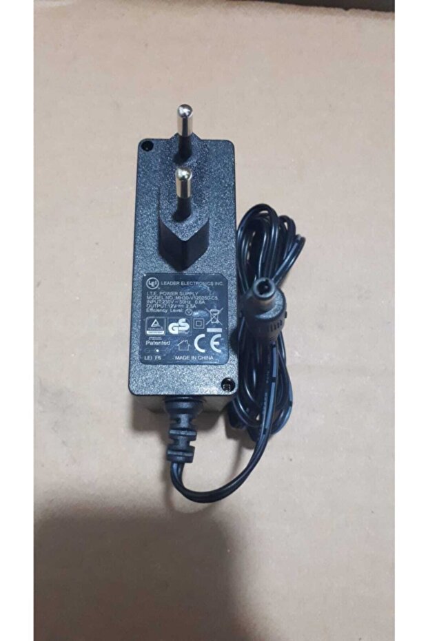 12 Volt 2.5 Amper Adaptör - 1