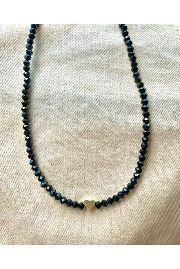 Black Heart Detailed Bead Necklace