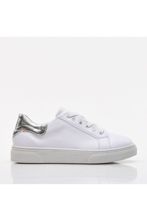 White Yaya Women's Sports Shoes