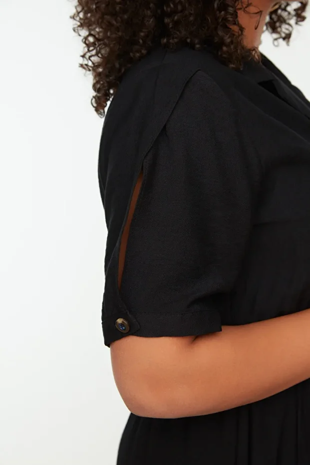 Gewebtes Kleid mit Gips- und Knopfdetails - 3