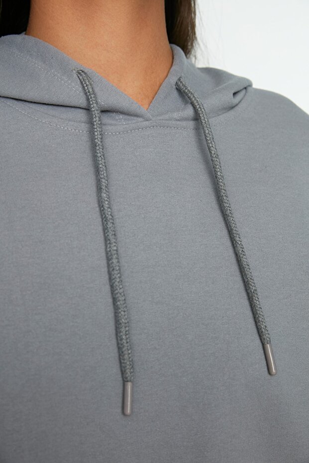 Gri Kapüşonlu Sweatshirt-Etek Örme Takım TCTAW22US0027 - 3