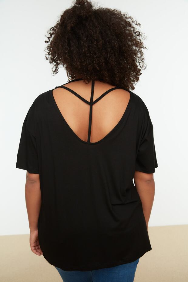 Siyah Oversize Fit Yaka Detaylı Büyük Beden Örme T-Shirt TBBSS22TS0877 - 2