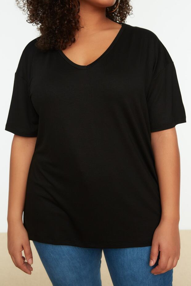Siyah Oversize Fit Yaka Detaylı Büyük Beden Örme T-Shirt TBBSS22TS0877 - 5