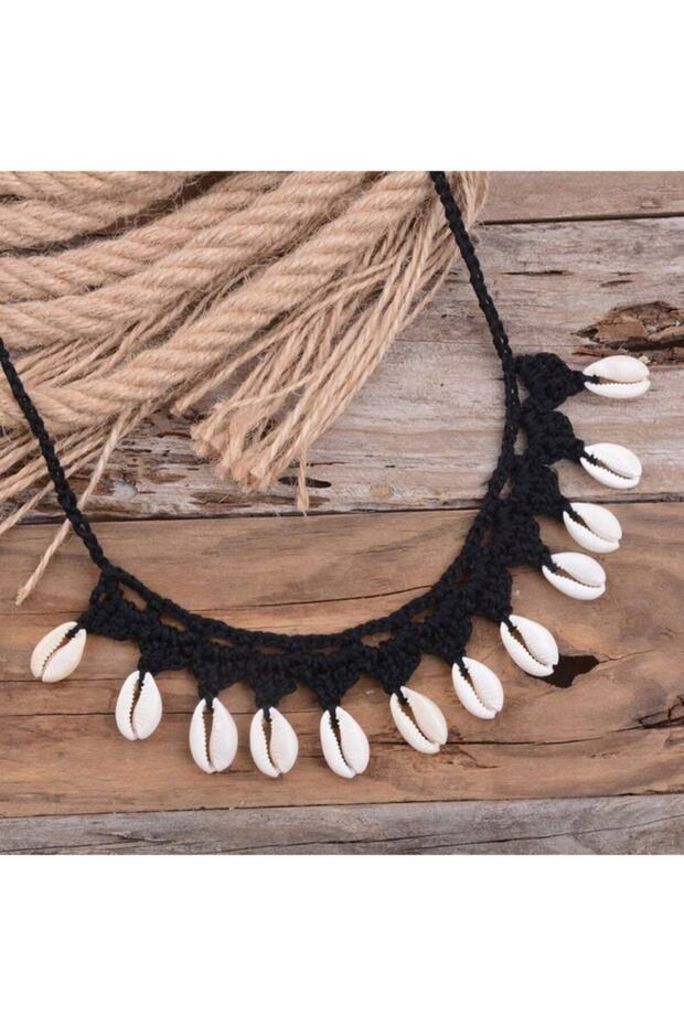 Major Boutique Seashell Knitted Necklace Black