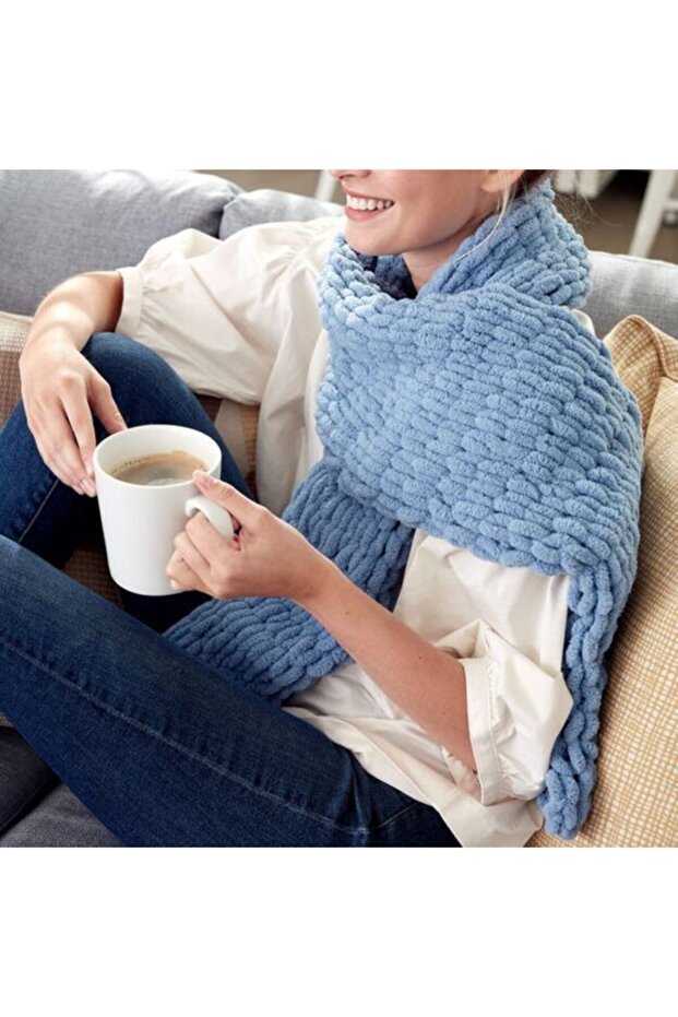 Unisex Blue Puff Knitted Model Scarf
