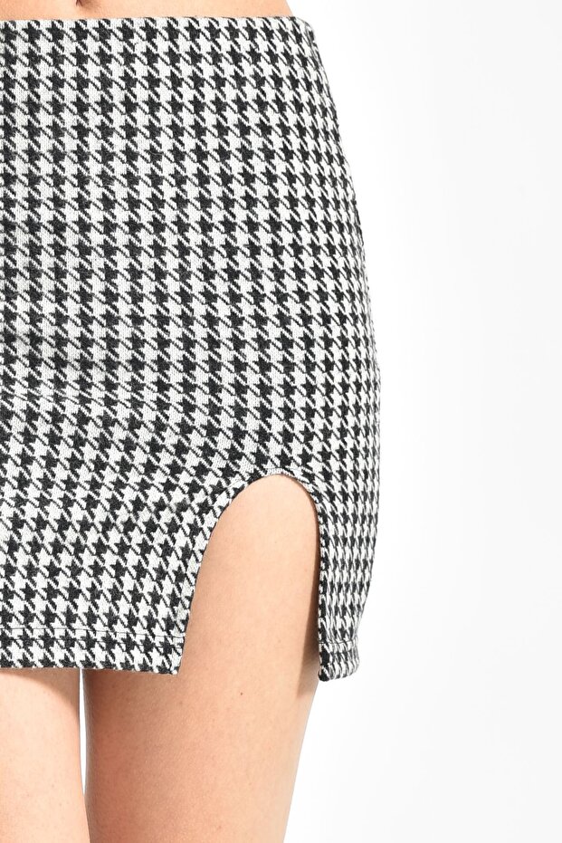 Slit Houndstooth Patterned Mini Skirt - 4