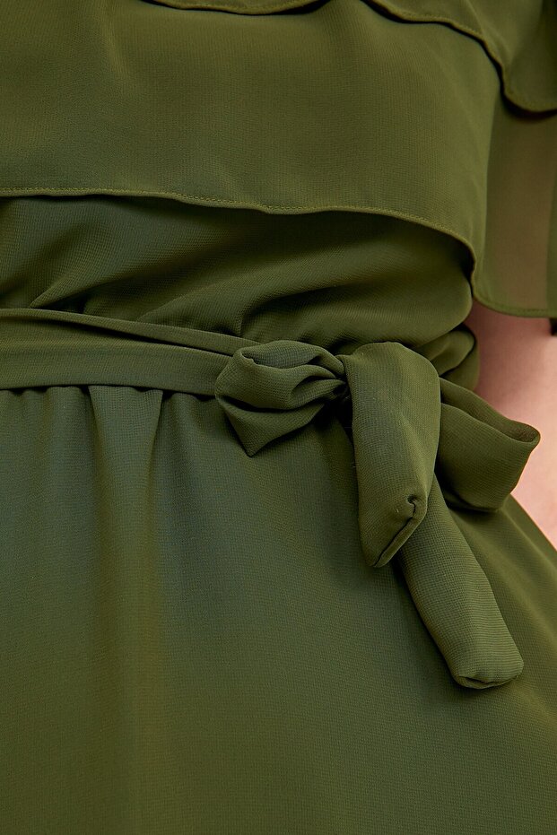 Madonna Yaka, Şifon Elbise Volanlı Ada2008-1 - 4