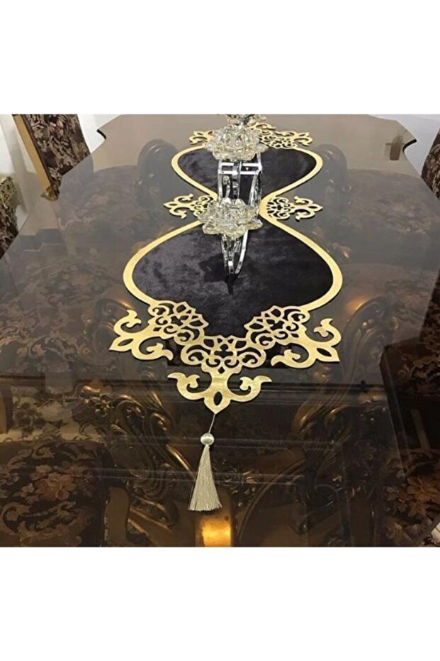 عداء مخملي فردي منقوش بيضاوي عثماني أسود
