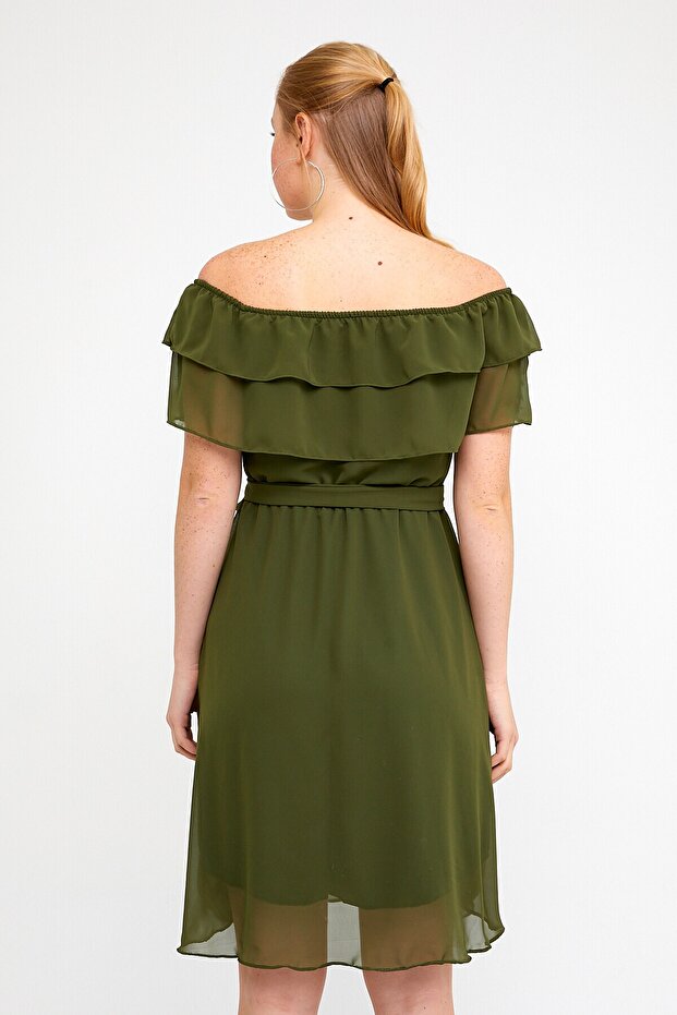 Madonna Yaka, Şifon Elbise Volanlı Ada2008-1 - 5