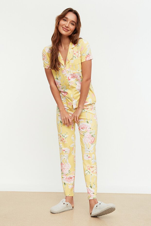 Sarı %100 Pamuklu Çiçek Desenli Gömlek-Pantolon Örme Pijama Takımı THMSS20PT0063 - 3