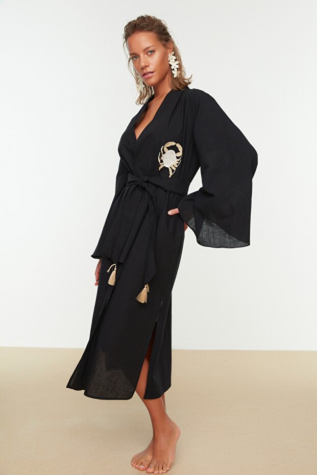 Siyah Dokuma Nakışlı Maxi Plaj Kuşaklı Kimono&Kaftan TBESS22KM0039 - 3