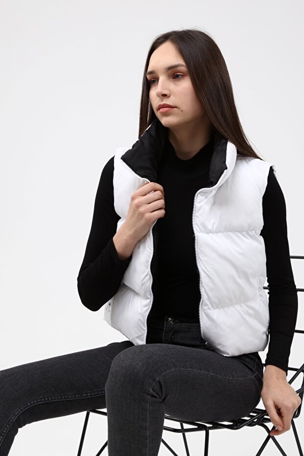Weiße Pufferweste für Damen - 11