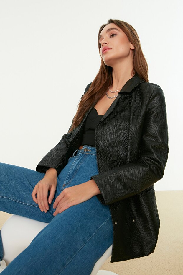 Siyah Suni Deri Oversize Cep Detaylı Dokuma Ceket TWOAW22CE0633 - 3