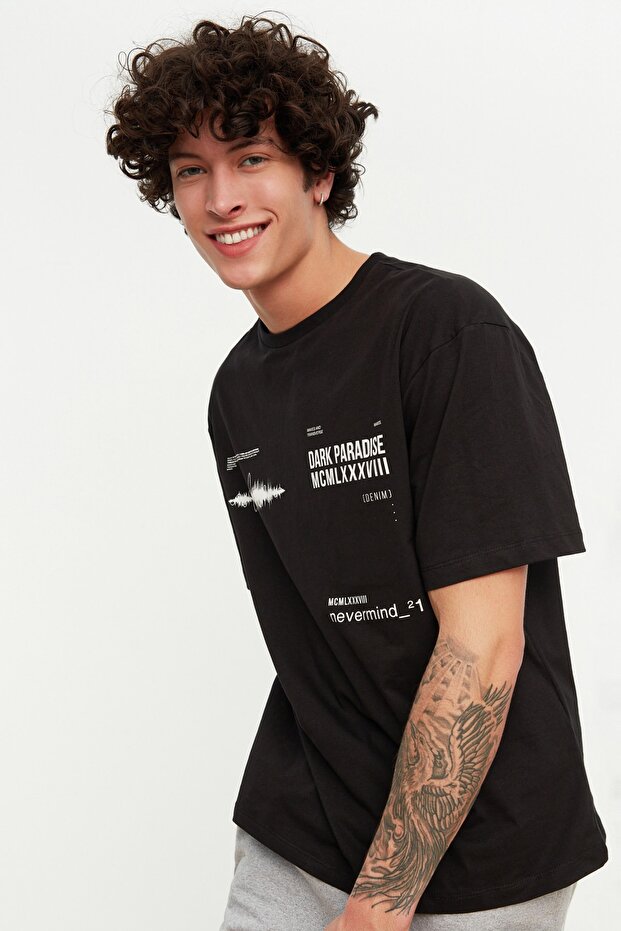 Siyah Oversize/Geniş Kesim Bisiklet Yaka Yazı Baskılı %100 Pamuklu T-Shirt TMNSS20TS1097 - 3