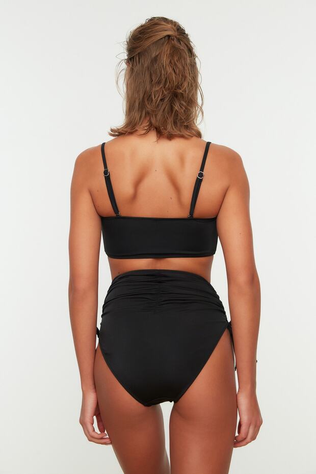 Siyah Büzgülü Hipster Süper Yüksek Bel Bikini Altı TBESS21BA0342 - 4