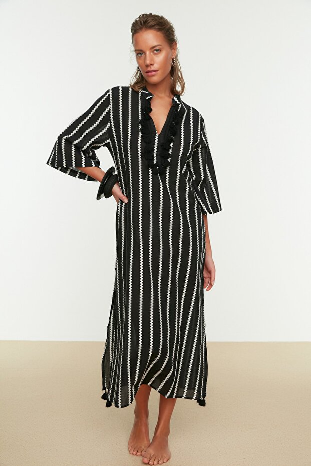 Siyah Çizgili Maxi Dokuma %100 Pamuk Püsküllü Plaj Kimono&Kaftan TBESS20KM0024 - 2