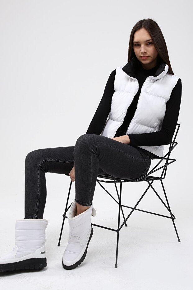 Weiße Pufferweste für Damen - 1