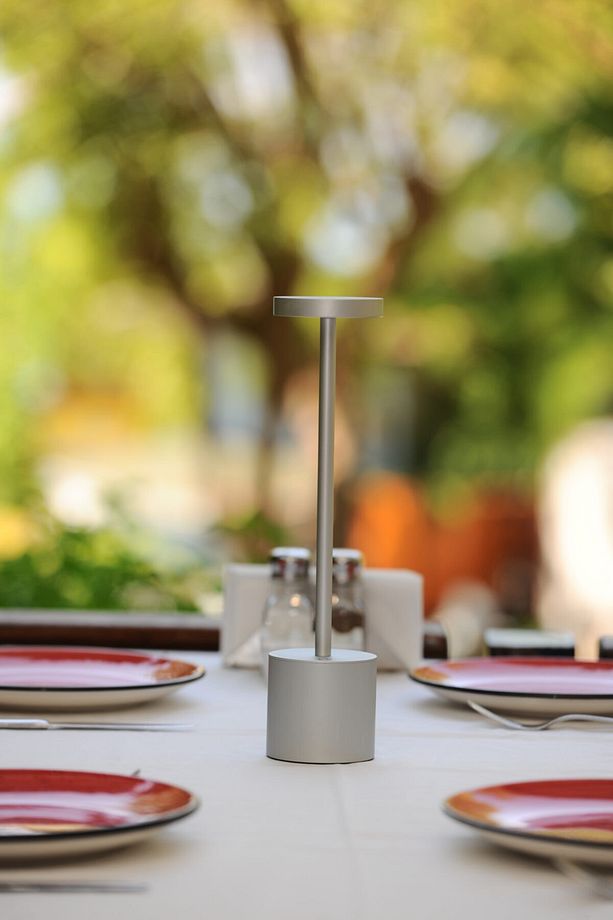 Şarjlı Led Masa Lambası - 1
