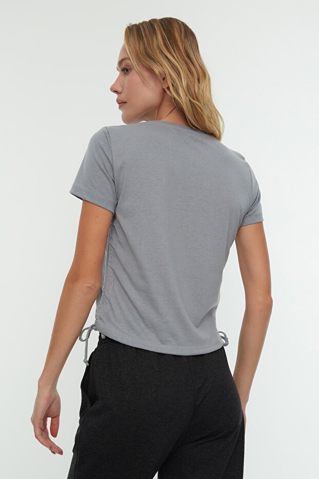 Gri %100 Pamuk Bisiklet Yaka Büzgülü Basic Örme T-Shirt TWOSS21TS0131 - 13