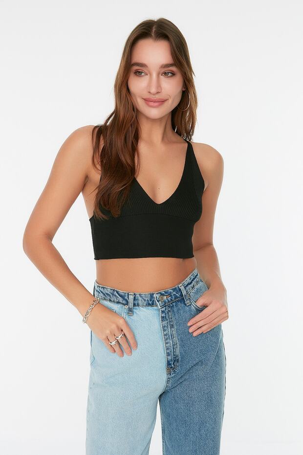 Siyah Super Crop Sırt Detaylı İnce Bluz TWOSS22BZ0760 - 7