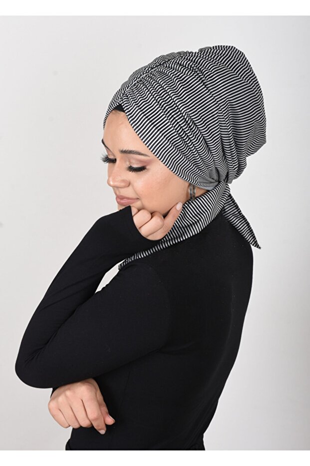 غطاء رأس جاهز برباط عملي منقوش باللونين الأبيض والأسود - 2