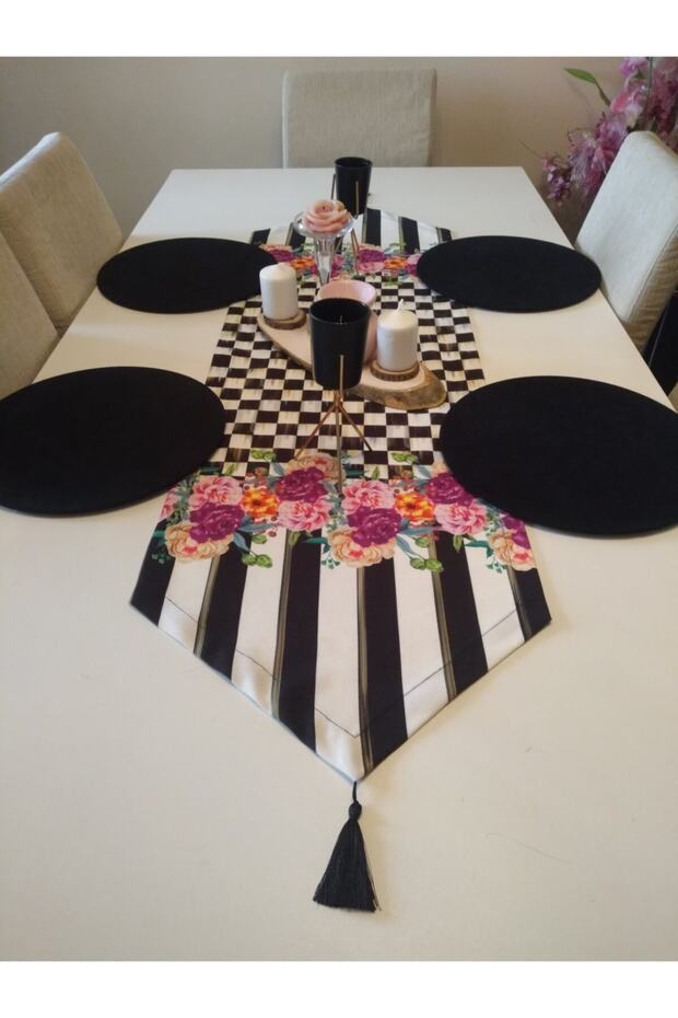 Placemat Set 4 Black Color Plate, Checkered (Mackenzie Flower Pattern) Runner.