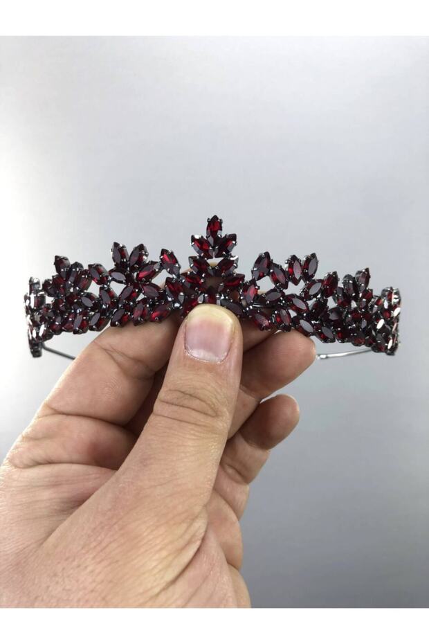 Florence Burgundy Henna and Bridal Crown – Wedding & Henna & Wedding, Stylish Design, Women's Accessory – Magnet, He