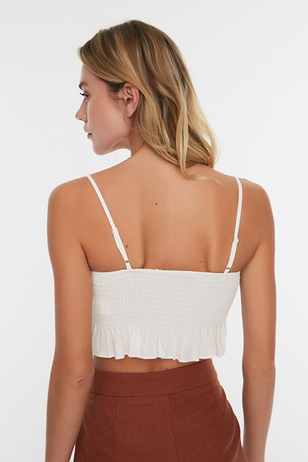 Beyaz Dokuma Fırfırlı Plaj Crop Bluz TBESS21BZ0661 - 6