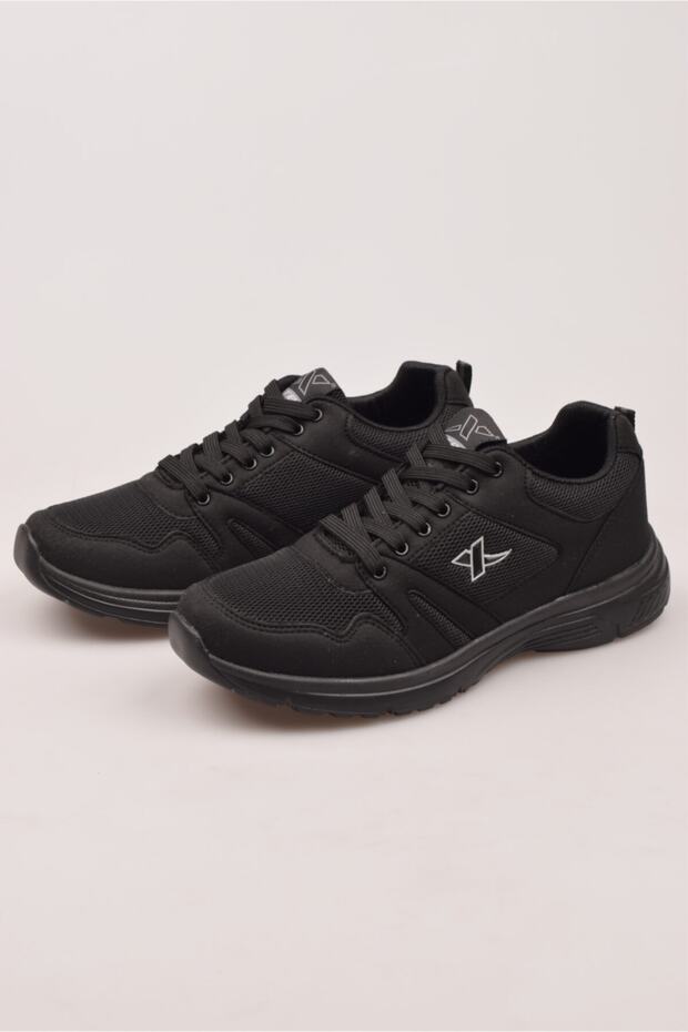 Men's Black Casual Sneakers