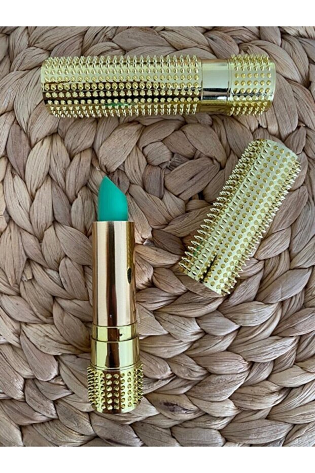 Gold Magic Magic Lipstick 24 Hours Lasting