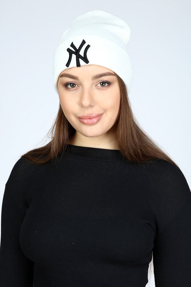 Unisex Beyaz Bere
