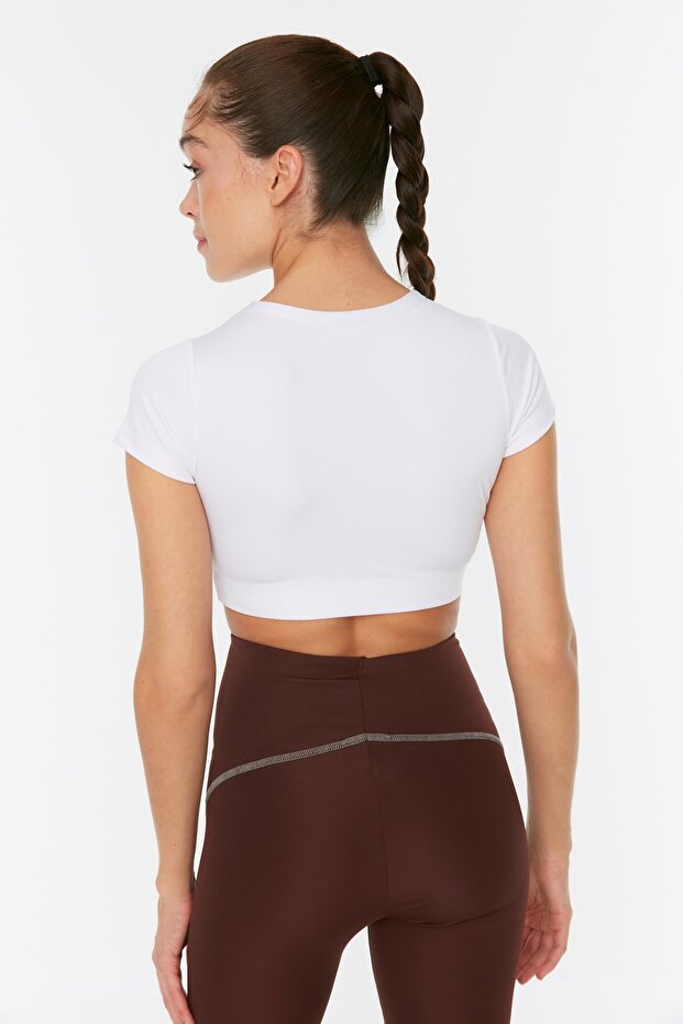 Beyaz Crop Hafif Destekli Yumuşak Dokulu Bisiklet Yaka Örme Spor Üst/Bluz TWOAW21BZ0158 - 5