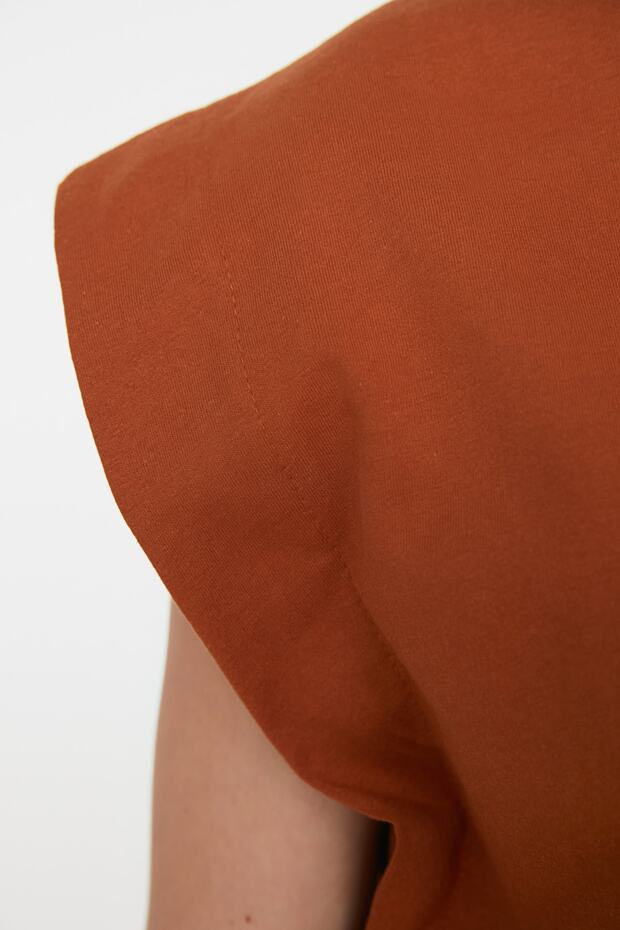 Tarçın %100 Pamuk Vatka Görünümlü Basic Bisiklet Yaka Örme T-Shirt TWOSS20TS0021 - 4