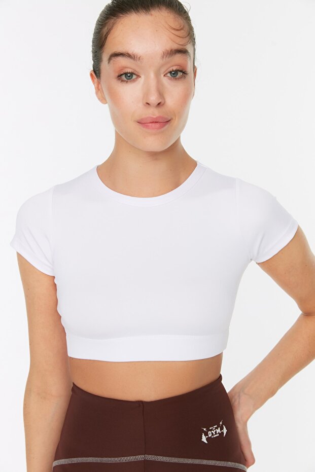 Beyaz Crop Hafif Destekli Yumuşak Dokulu Bisiklet Yaka Örme Spor Üst/Bluz TWOAW21BZ0158 - 3
