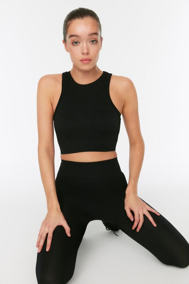 Siyah Seamless/Dikişsiz Fitilli ve Hafif Destekli/Şekillendirici Örme Spor Sütyeni TWOSS21SS0024 - 4