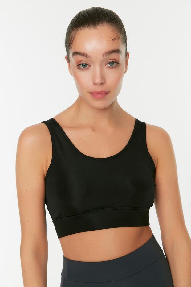 Czarny, dzianinowy biustonosz sportowy z grubymi ramiączkami, z podtrzymującymi i modelującymi plecami TWOAW21SS0048 - 3