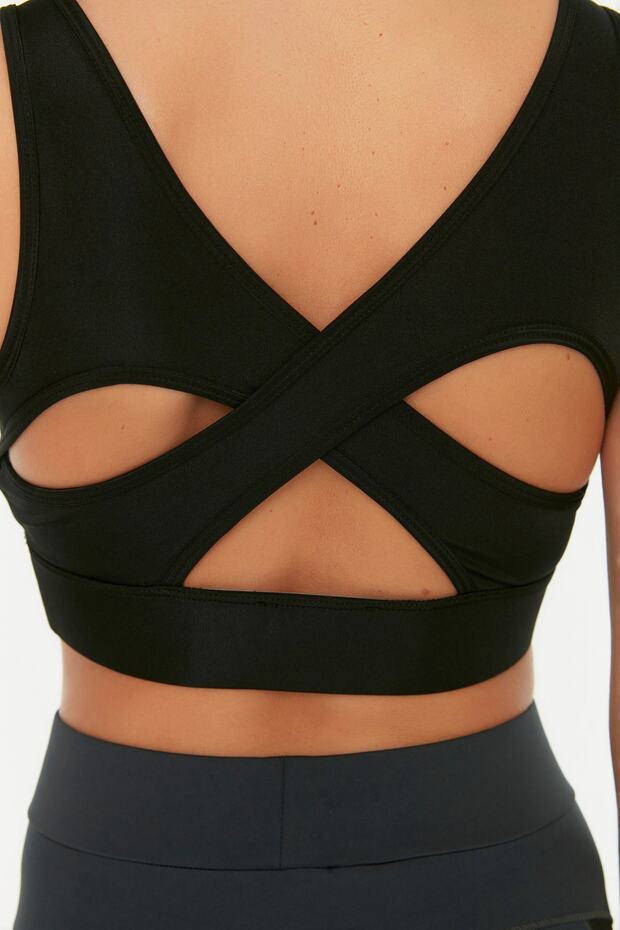 Czarny, dzianinowy biustonosz sportowy z grubymi ramiączkami, z podtrzymującymi i modelującymi plecami TWOAW21SS0048 - 4