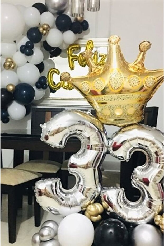 مجموعة بالونات فويل من كينج كراون لحفلات أعياد الميلاد