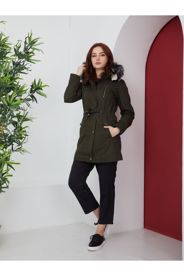 Women's Woolen Hooded Furry Canvas Linen Coat