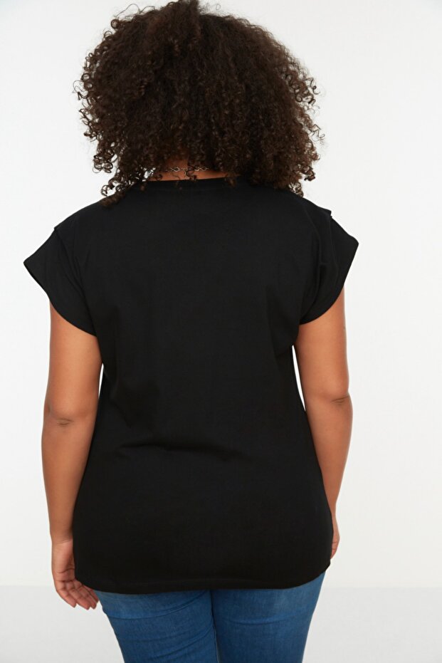 Czarny T-shirt z okrągłym dekoltem - 100% bawełny, detale rękawów TBBSS22BF0023 - 5