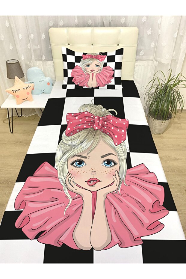 Fashionable Girl Patterned Bedspread