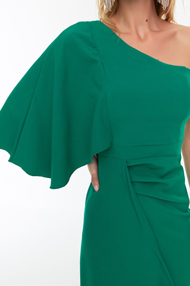 Smaragdově zelené plisované detailní tkané večerní šaty Noční šaty TPRSS20AE0049 - 4