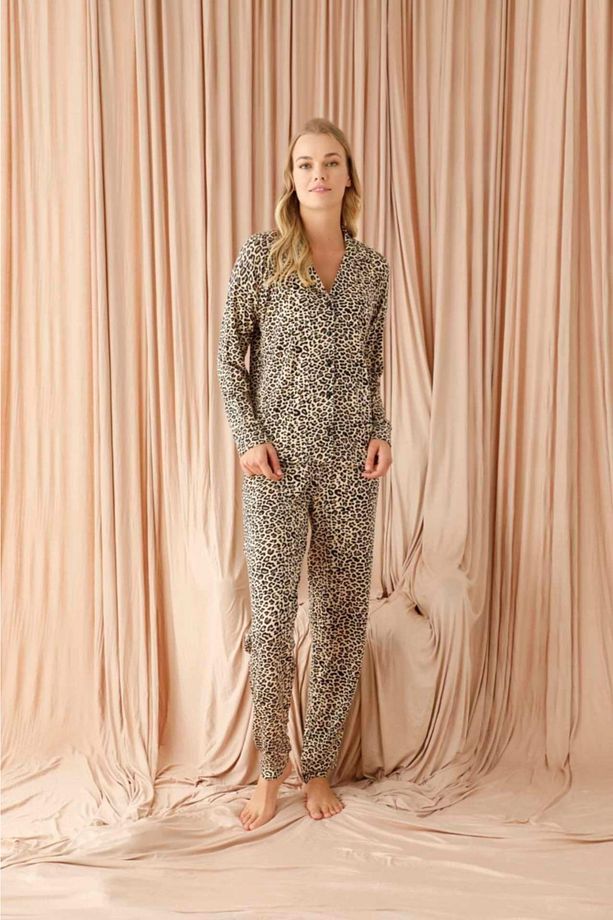 Leopar Düğmeli Pijama Takımı - 1