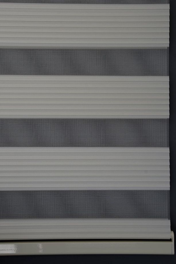 Zebra Stor Perde DP-02 Ekru Renk Dar Pliseli Alüminyum Kasalı Etekli veya Eteksiz - 6