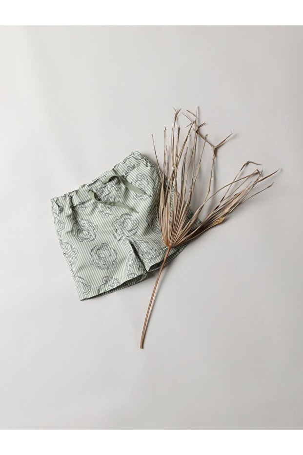 Dečije zelene šortseve - 6