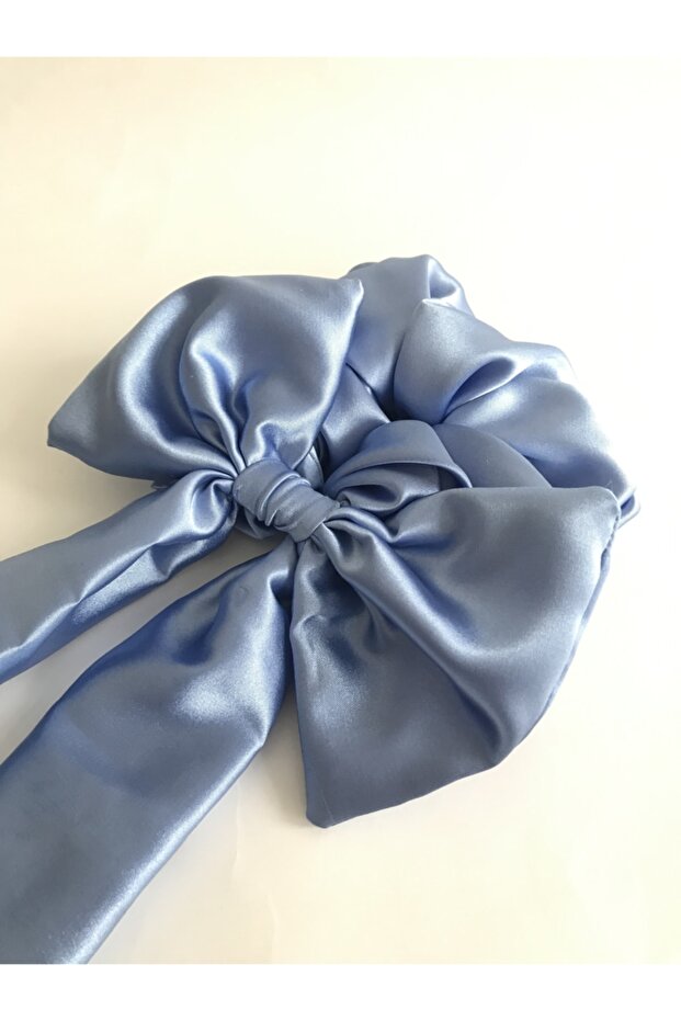 Scrunchie cu panglică albastră