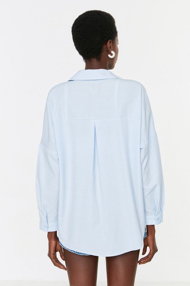 Açık Mavi Pamuklu Oversize Geniş Kalıp Dokuma Gömlek TWOSS22GO0669 - 5