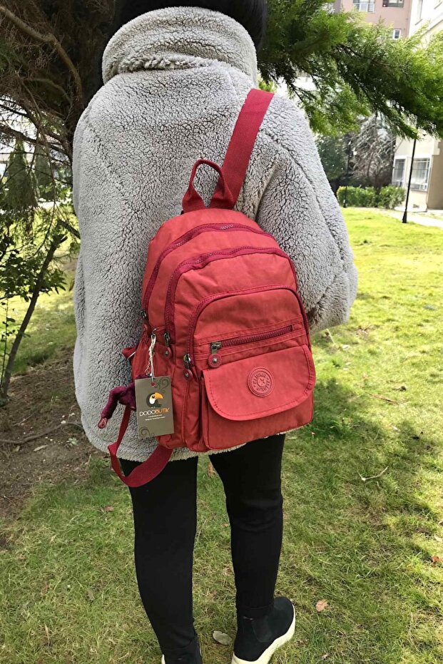 حقيبة ظهر متوسطة مقاومة للماء